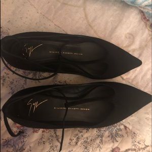 Giuseppe zanotti heals